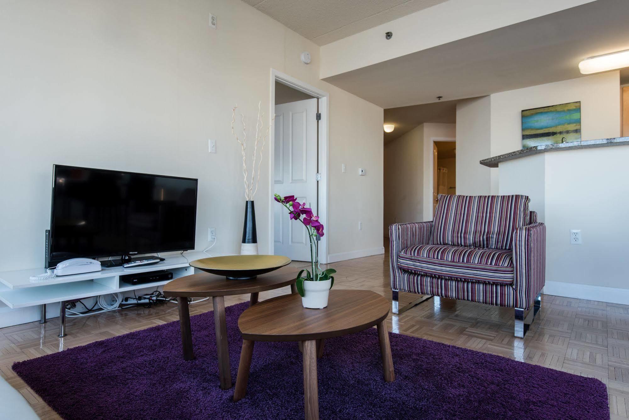 Dharma Home Suites Jc At Exchange Place Джерси-Сити Экстерьер фото