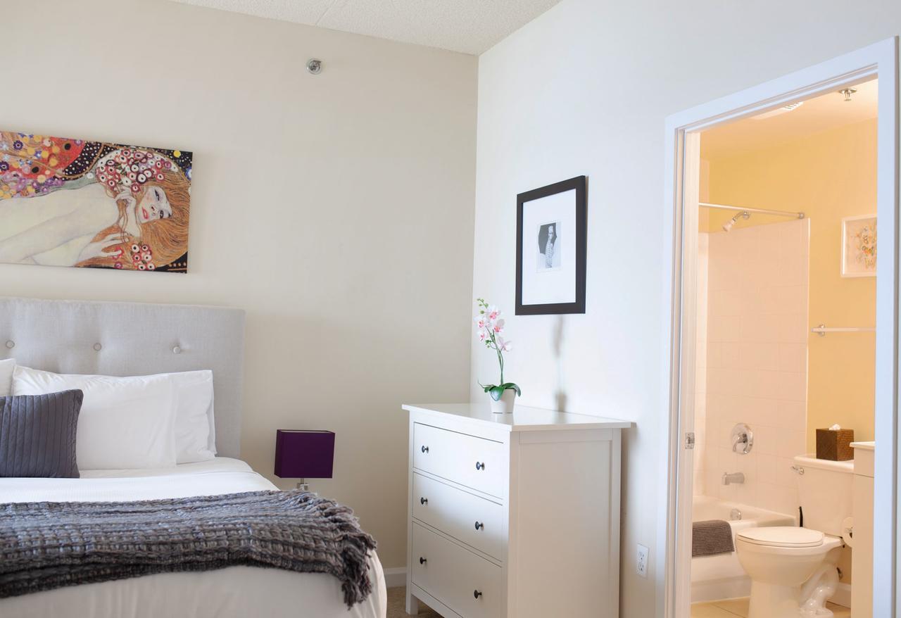 Dharma Home Suites Jc At Exchange Place Джерси-Сити Экстерьер фото