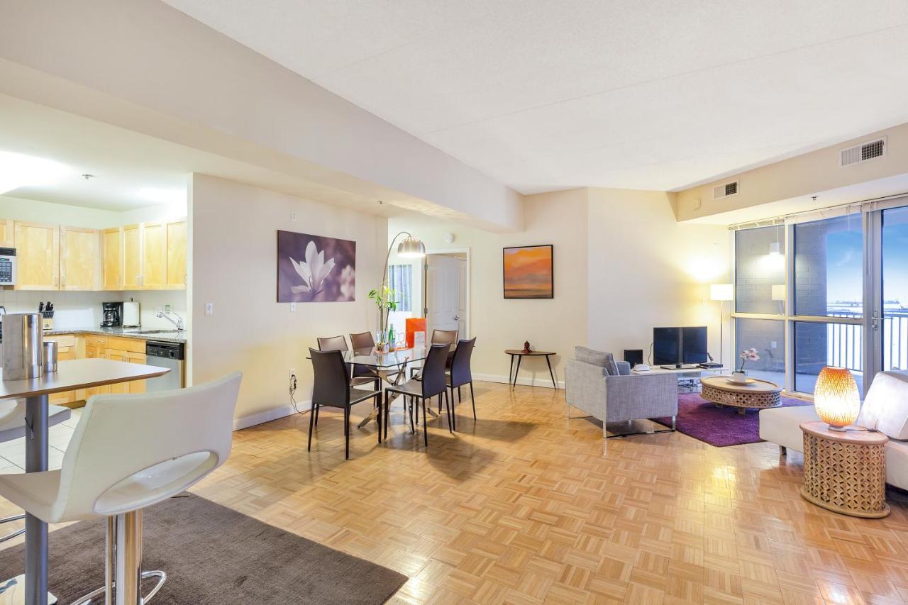 Dharma Home Suites Jc At Exchange Place Джерси-Сити Экстерьер фото